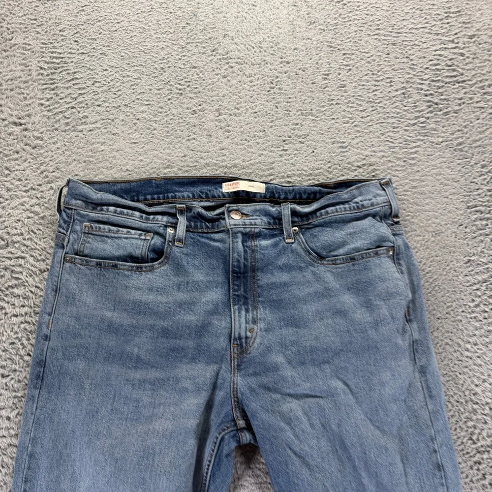 Signature by Levi's Jeans Mens 38x30 Blue Denim Straight Leg Faded Loose Stretch